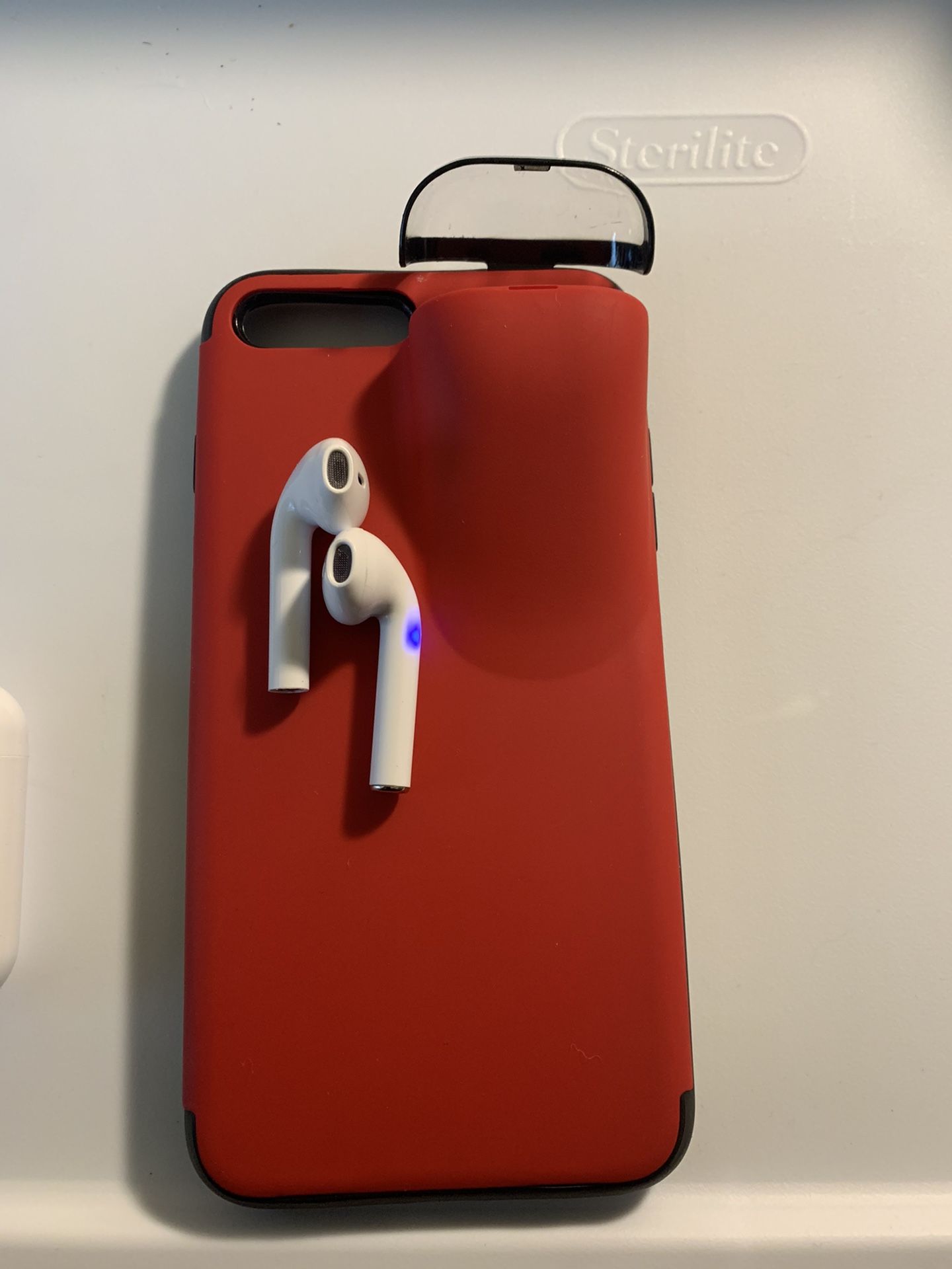 iPhone 7 Plus Rubber Case w/AirPod Holder
