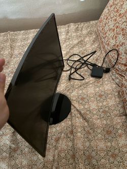 Curved Samsung monitor 25”