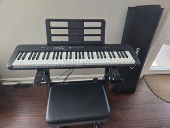 Casiotone CT-S190 keyboard with stand and bench