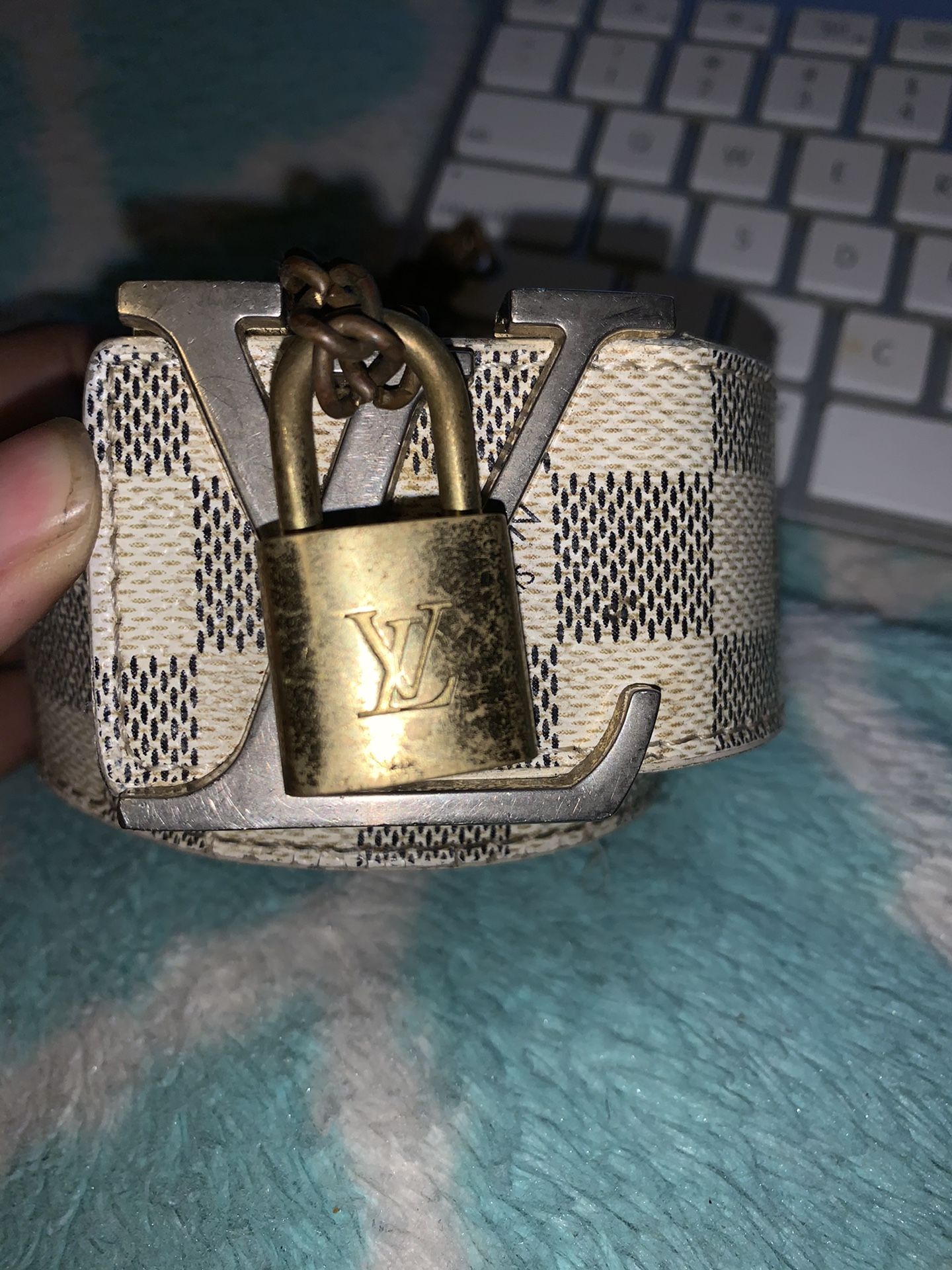 Louis Vuitton set chain and belt