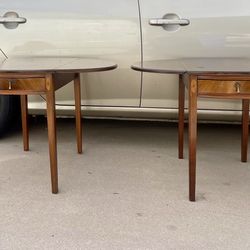 Gorgeous Vintage Pair of Inlaid Mahogany Pembroke Drop Leaf End Tables Side Tables