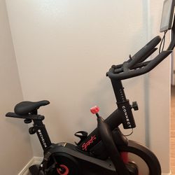 Echelon Connect Sport-S Indoor Cycling Exercise Bike 