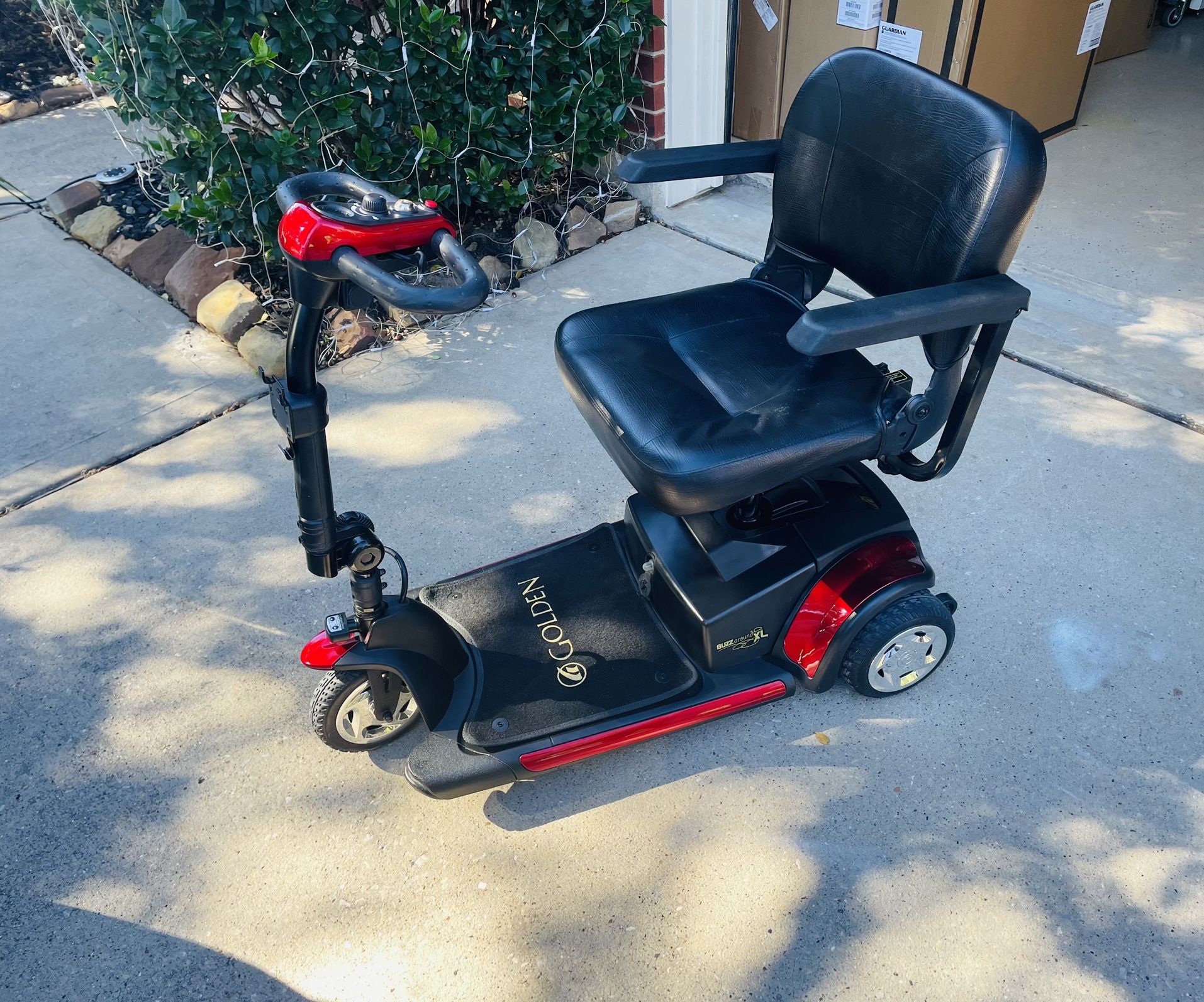 scooter Like New.    2 Months Warranty 