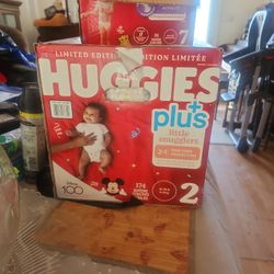 Diapers Sizec2 Huggies plus