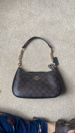 Coach Signature Shoulder Bag