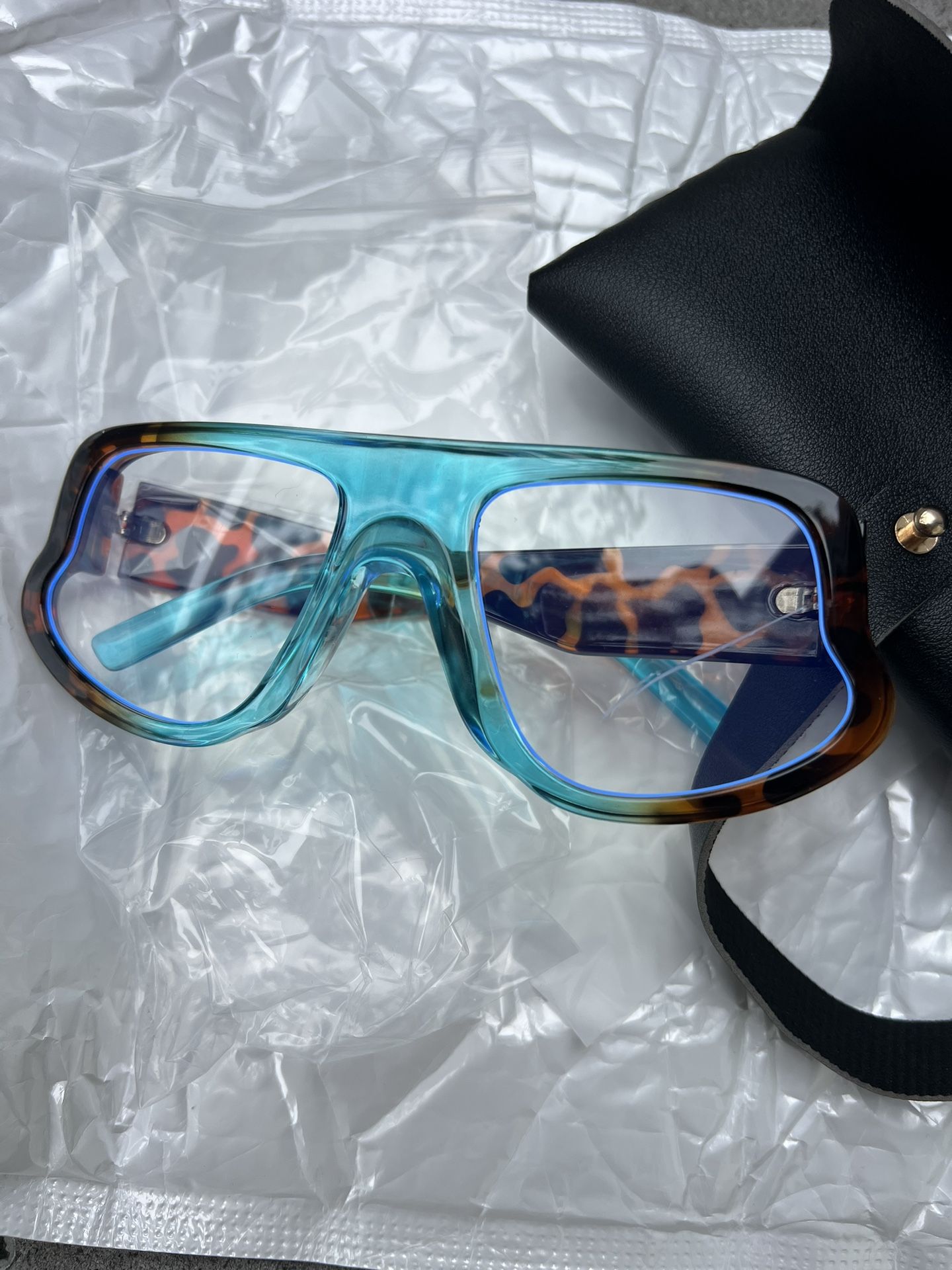 Sunglasses Or Reading Glasses
