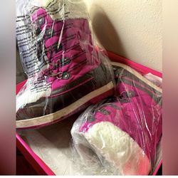 JusFab “Milwaukee” Boots (Pink) US 9