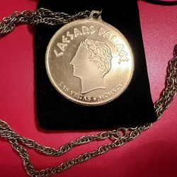 Caesars Palace Casino Las Vegas Vintage Gold Tone Collectible Medallion Necklace
