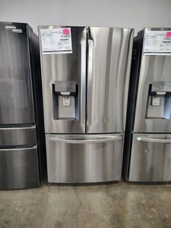 28 cu ft 3Door French door , Standard -Depth Refrigerator with Dual ice maker
