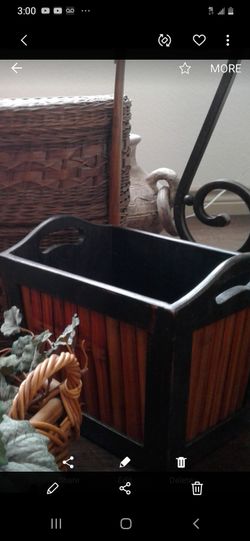 CUTE WOOD DECOR BOX $10.