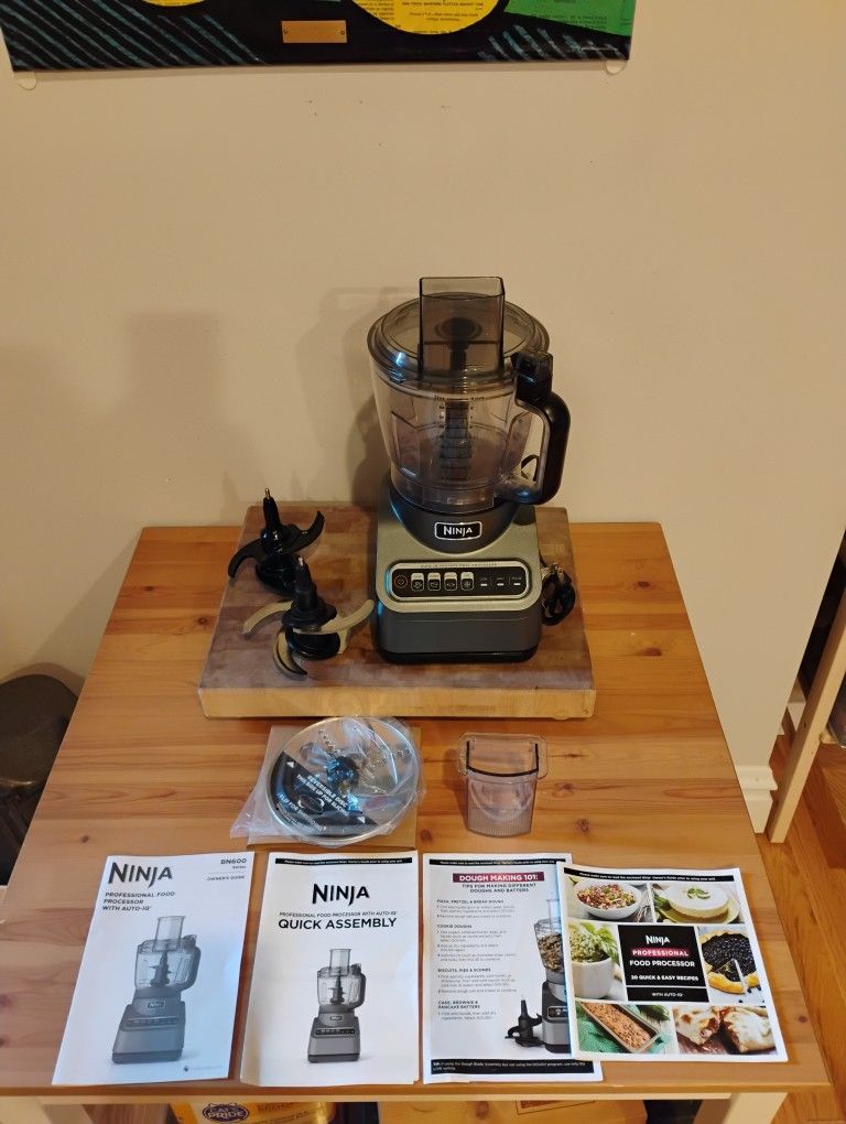 NINJA FOOD PROCESSOR #BN600