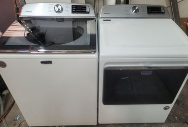 Maytag Washer and Dryer Set