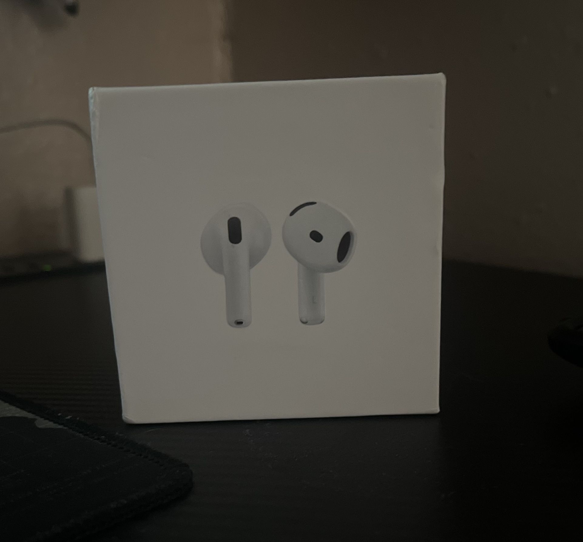 AirPod Gen 4