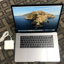 MacBook Pro 15” Touch Bar (2018) i7 512GB SSD