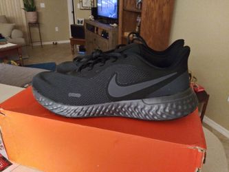Nike Revolution 5 Men's Running Shoes Size 10 1/2