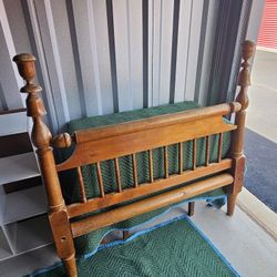 Antique 19th-Century Solid Hardwood 3/4 Acorn Post Bed Beautifully Crafted ⭐️Very-Rare-Find⭐️