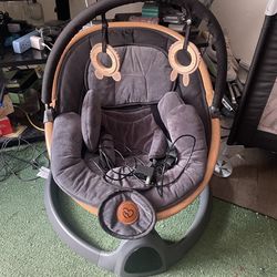 Baby swing