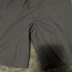 6 Boys Size M Shorts