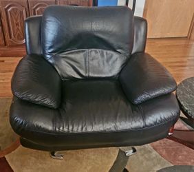 Big Beautiful Modern Black Comfortable Chair