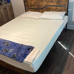 Queen Bed