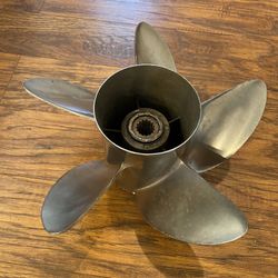 Mercury High Five Propeller 25P $475