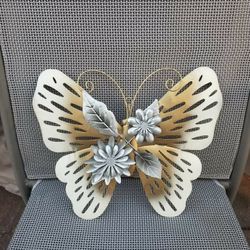 Metal accent decor 