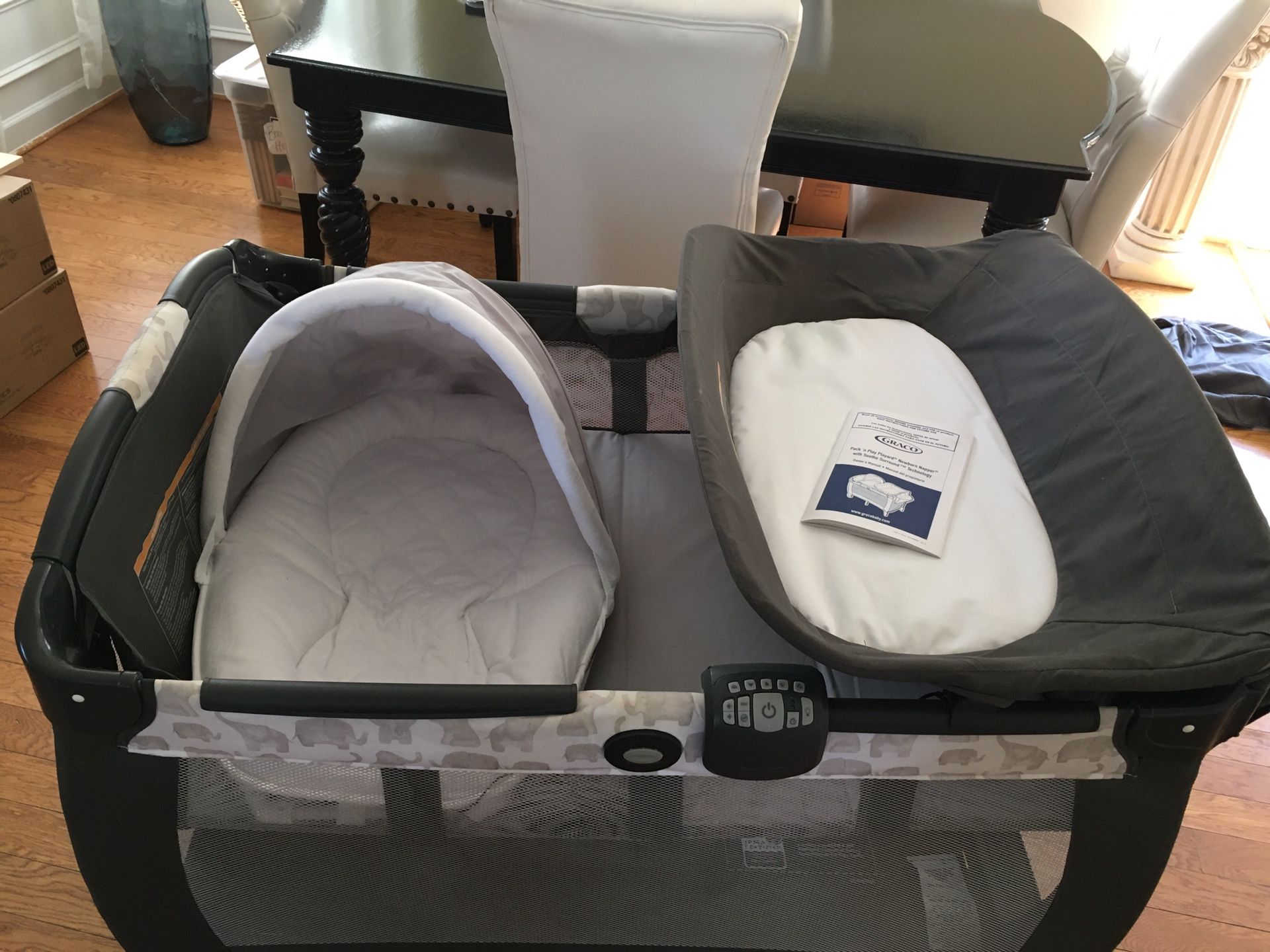 Gray Co Newborn Napper with Soothe Surrounding Technology