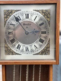 Vintage Bentley IX Pendulum Wall Clock – Wood Case – Roman Numerals