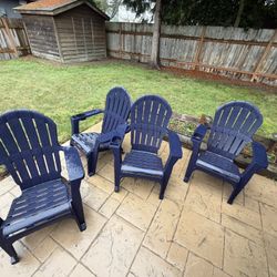4x Outdoor Chairs $40 Total For All 4