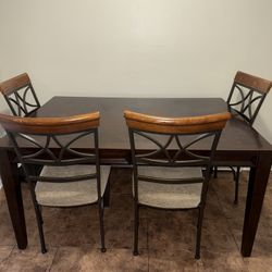Dining Table Seats 4