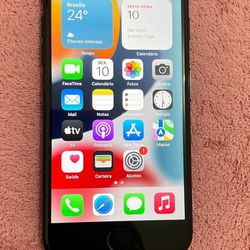 Iphone 7 Fully Unlocked/ Good Condition