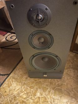 Beautiful Sounding JBL Speakers.  Model P30 