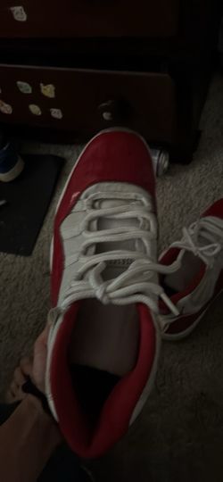 Jordan 11 cherrys
