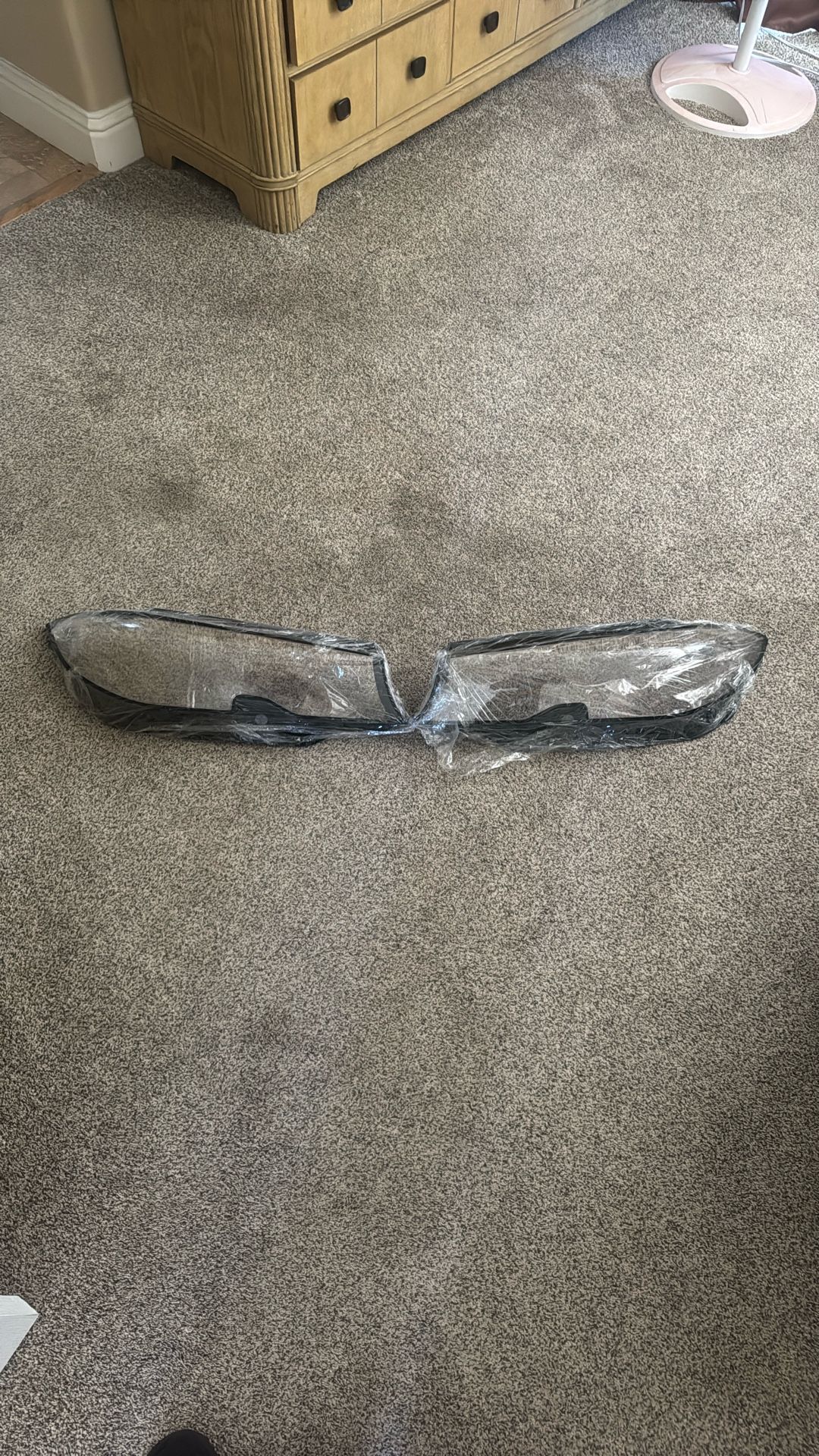 2019-2021 BMW 330i Headlight Lens Cover