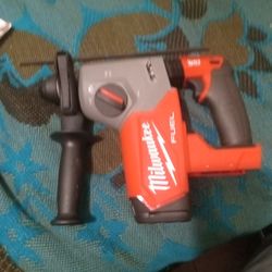 New Milwaukee M18 Fuel Rotary Hammer Drill Tool Only 