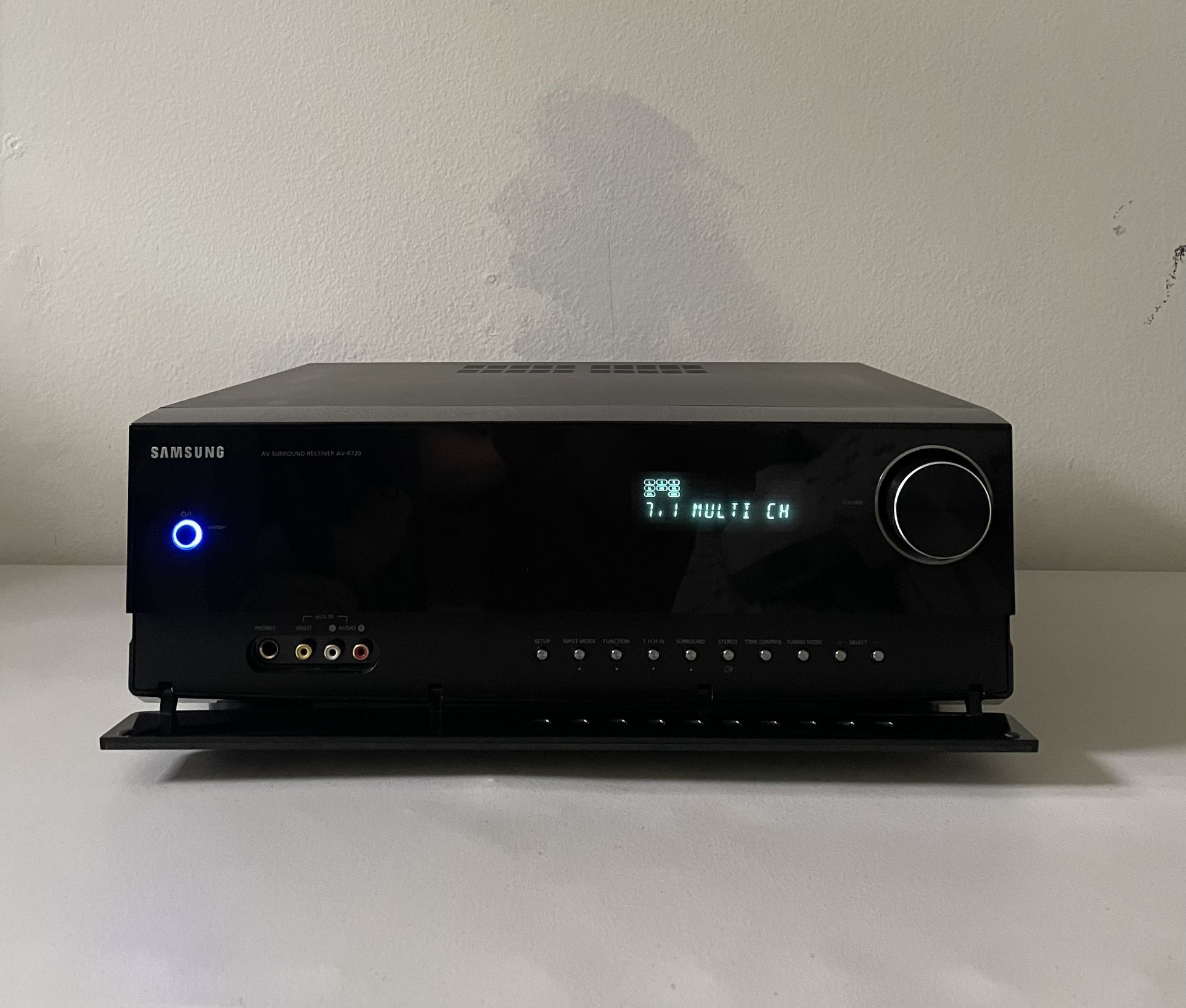 Samsung AV-R720 7.1 Channel Receiver Audio Video Media