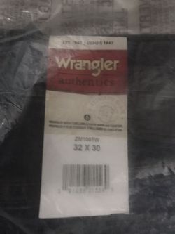 New In Package Wrangler 32 X 30 Jeans Only $35