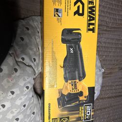 DEWALT Circulating Saw Cordless