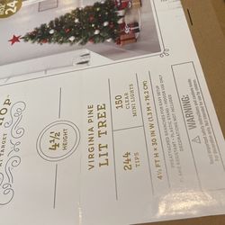 4’ 1/2” LIT CHRISTMAS TREE BRAND NEW