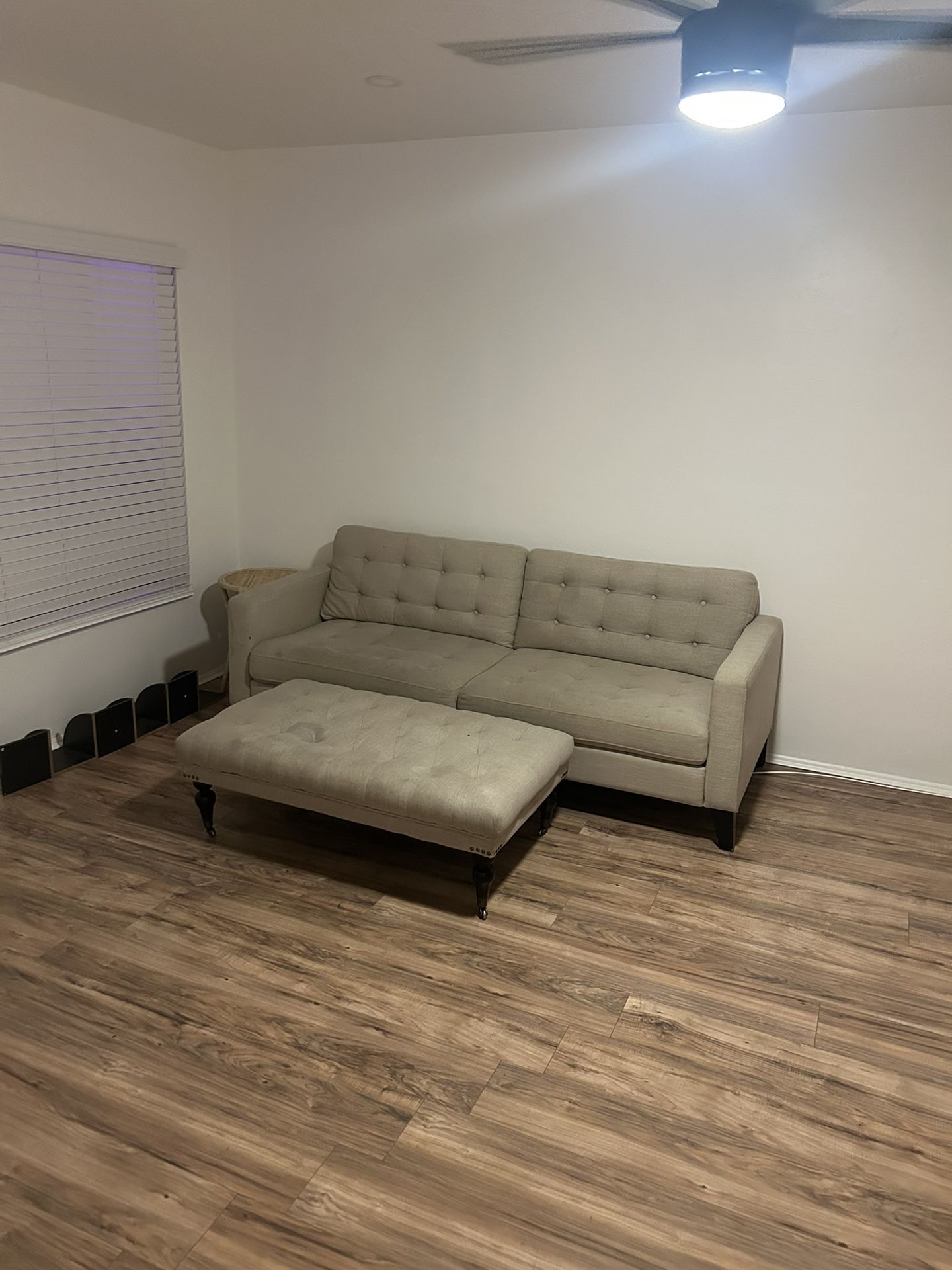 Sofa With Chaise