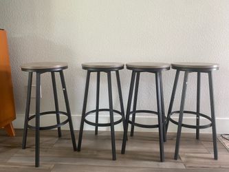Set of 4 stools