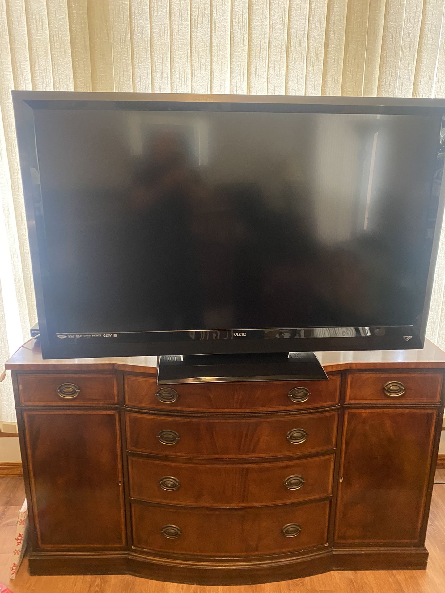 Vizio 55” Tv Free! Free!Free!!! Must Pickup