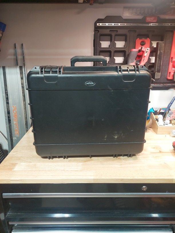 SKB 3I-2015-10BC iSeries 20.50" x 15.50" x 10"-Cubed w/Wheels, Black