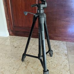 PlatinumPlus Sunpak 6600DX Robust Camera Tripo,  Supports 6.6 lb, Extends 65.3". Heavy Duty. Professional Black Color.