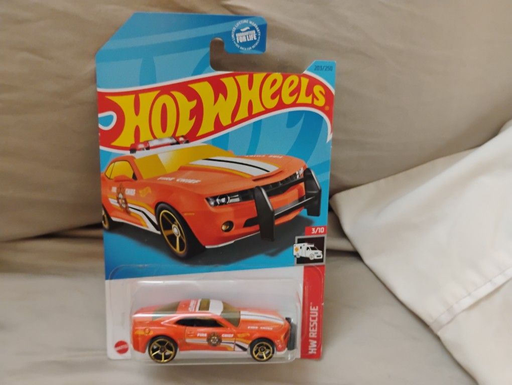 Hot wheels 10' Camaro SS
