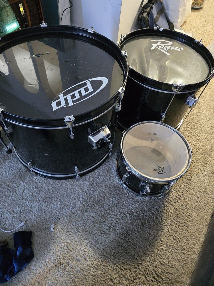 3 Drum Rogue Set Good Condition