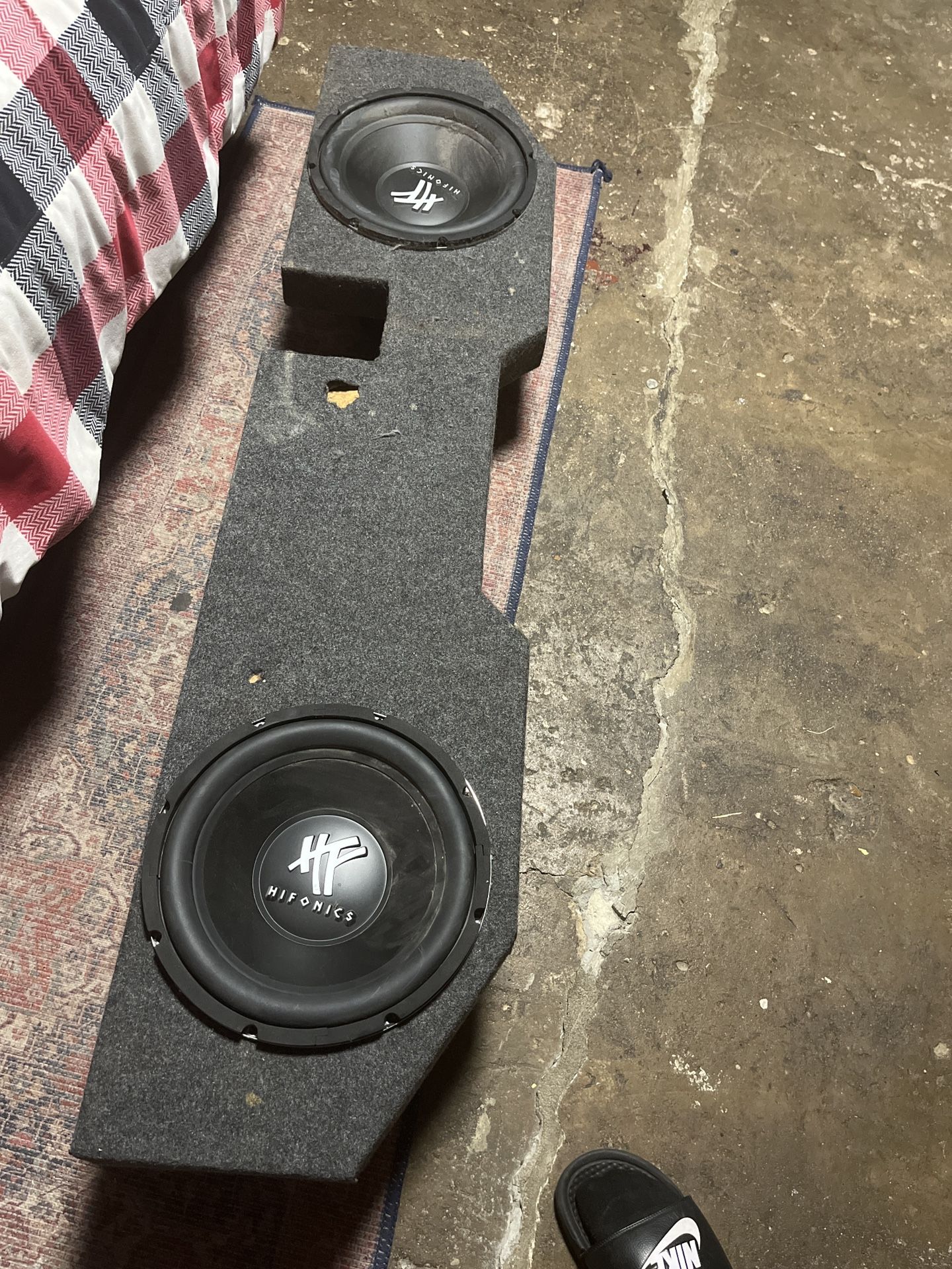 Box 2 12’s 500 Watts