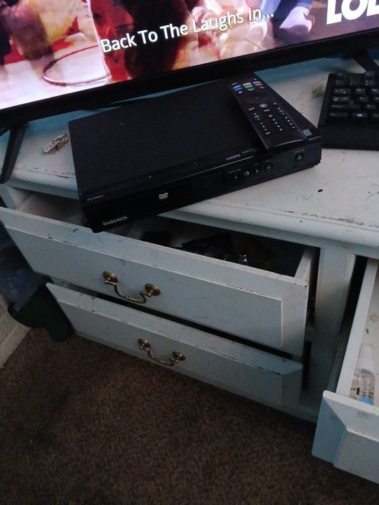 Magnavox  DVD With Remote