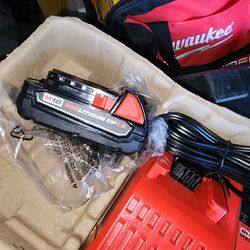 Firm Price🛑 Milwaukee M18 1.5 Batt&Charger new. Precio Firme🛑