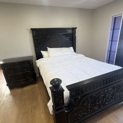 Queen size 6 Piece Bedroom Set